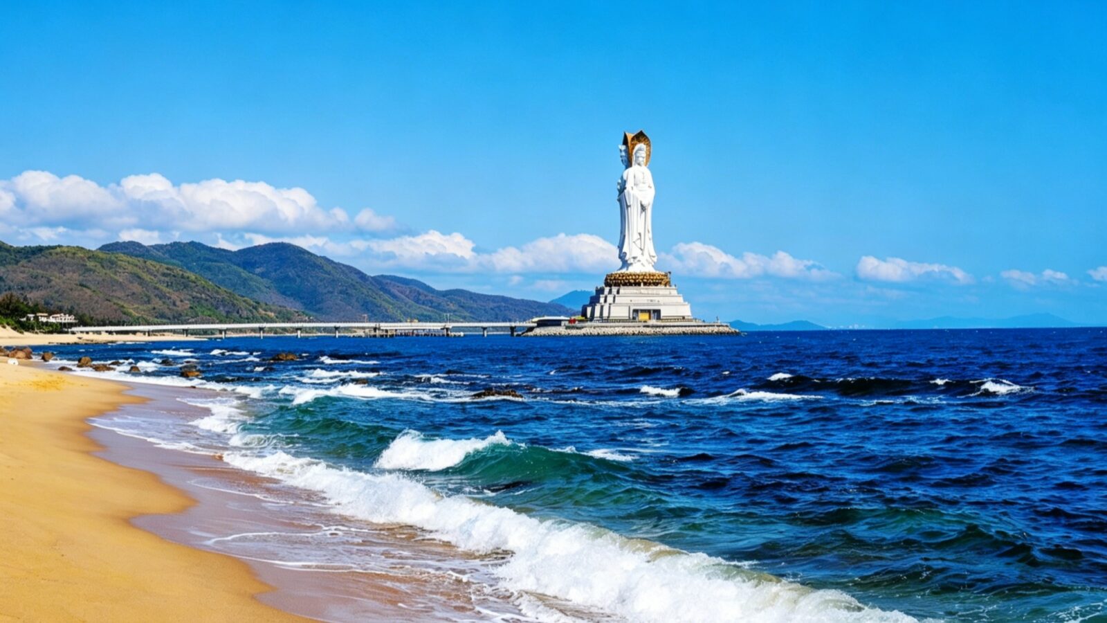 Nanshan Guanyin by Sanya Sea，Best Time to Visit Hainan Island
