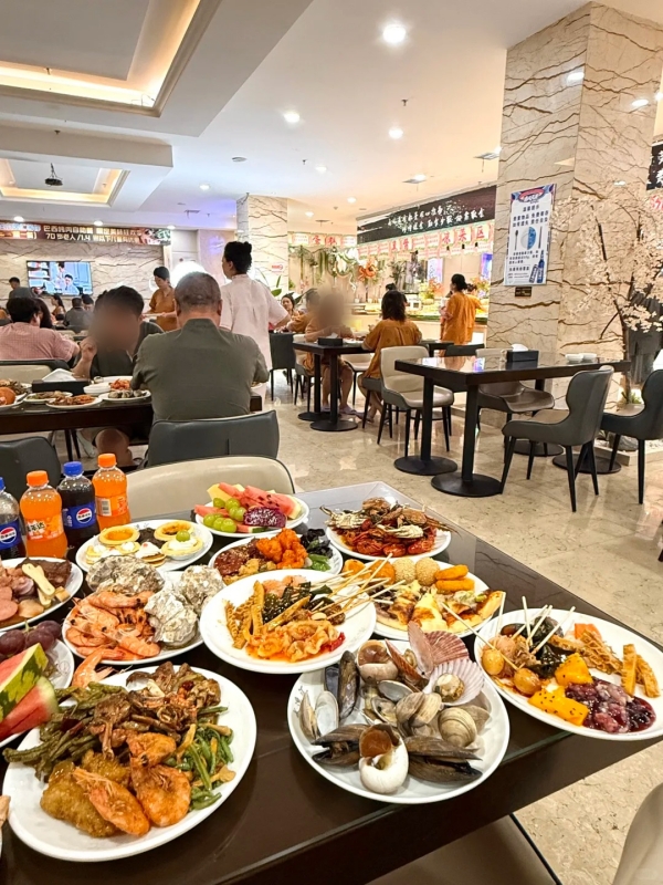Bathhouse Buffet Hall