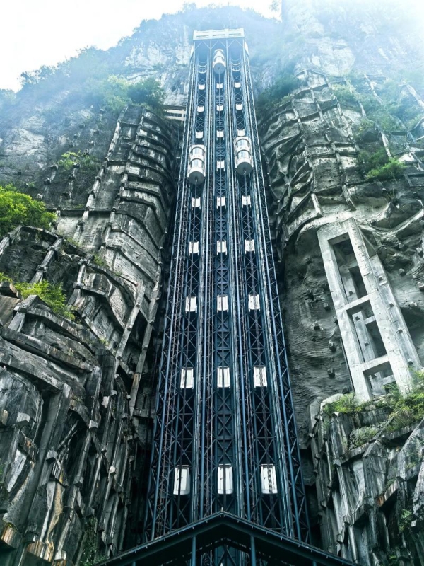 Tianlong Rotating Cliff Elevator