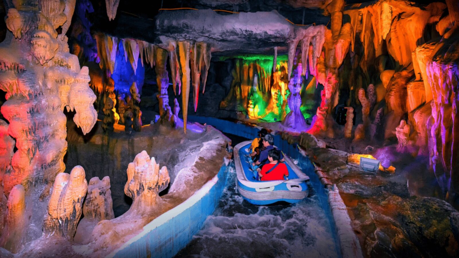 Jiuxian Cave Rafting, cool summer destinations China