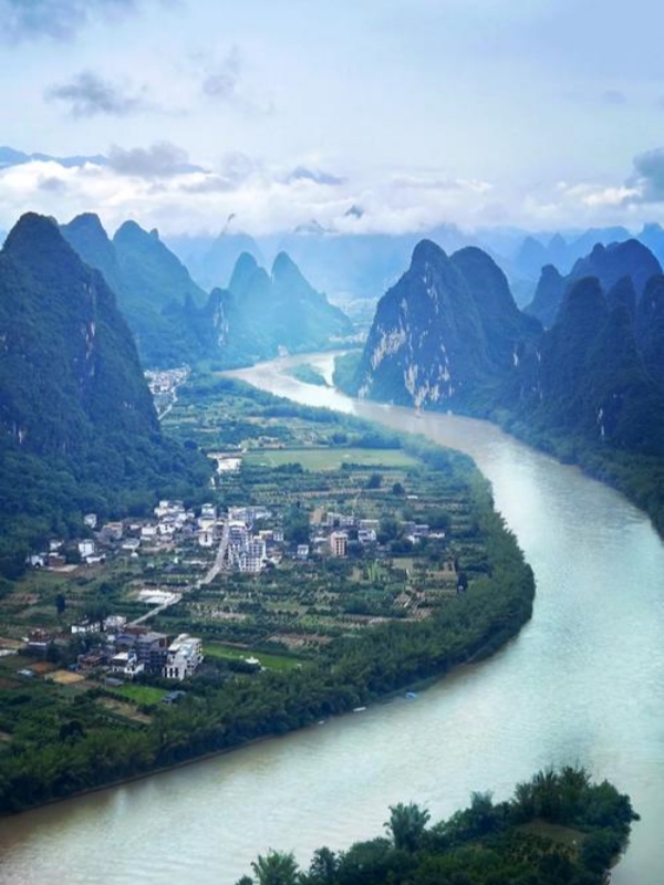 The Xianggong Hill at Sunrise