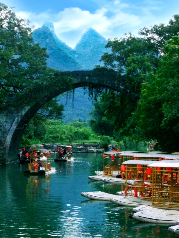 Bamboo Raft the Yulong River