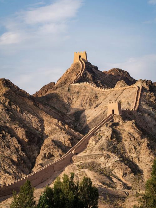 Jiayuguan Overhanging Great Wall