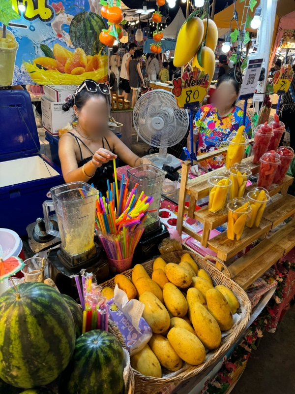 Huadong Night Market Shenzhen