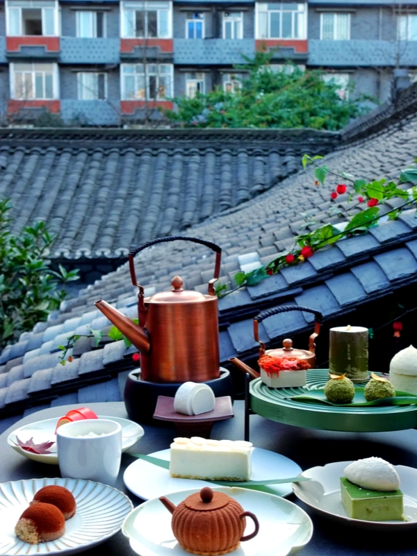Snacks at Kuanzhai Alley in Chengdu
