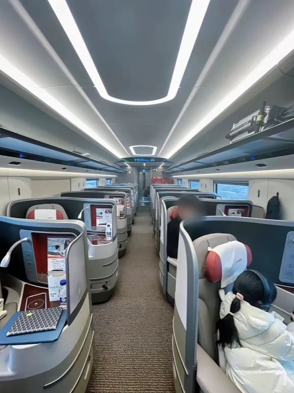Lie-Flat First Class on China Trains