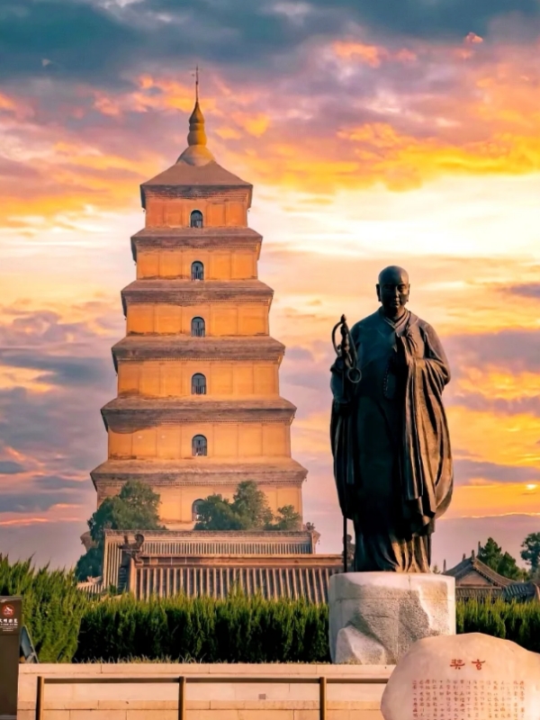 Giant Wild Goose Pagoda, Xi'an