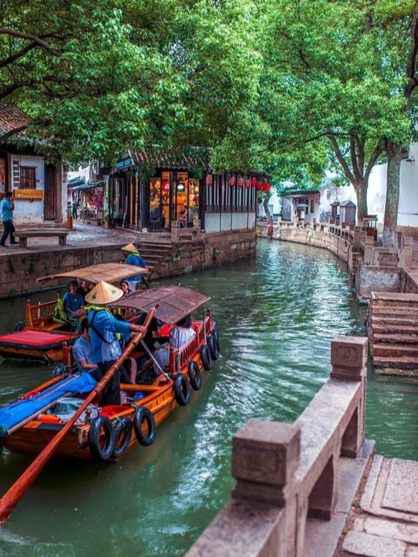 Americans Traveling to China