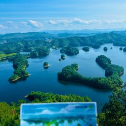 Lake of a Thousand Islands, China