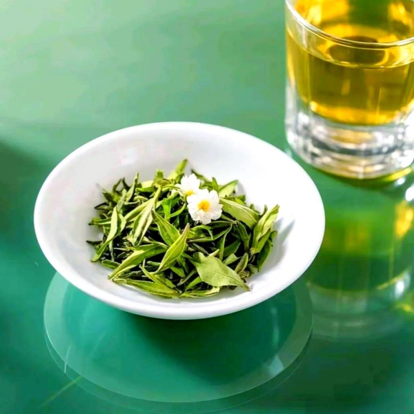 Chinese White Tea (Bái Chá 白茶)