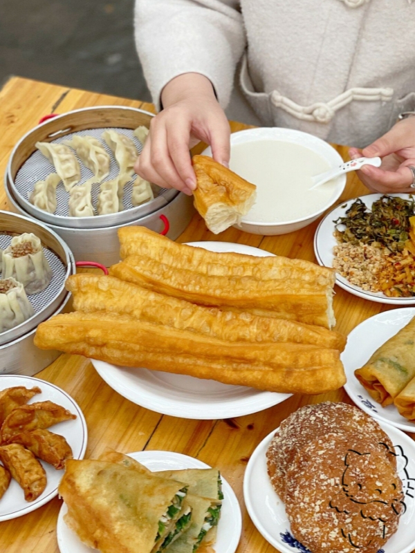 What Chinese People Have for Breakfast